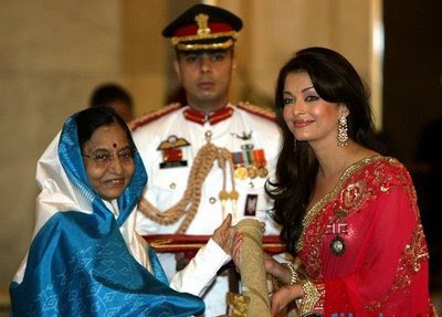 Padma Shri Awards Ceremony - Aishwarya Rai and Akshay Kumar Photo Collection