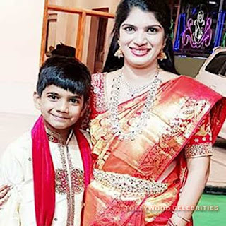 Deepti TV Anchor Profile Biography Age Husband Son Daughter Family Photos Biodata Body Measurements 