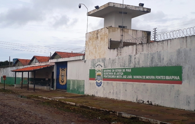 Idoso é flagrado ao tentar entrar com droga na Penitenciária Mista de Parnaíba