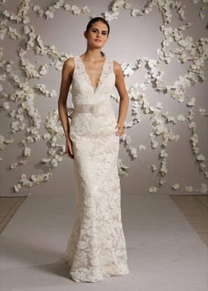 Sophisticate Lace Wedding Dresses Gowns