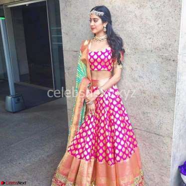 Jhanvi Kapoor Unseen Exclusive Pics 003.jpg