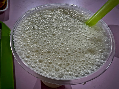 Mohd Hanifa Drinks, banana lassi