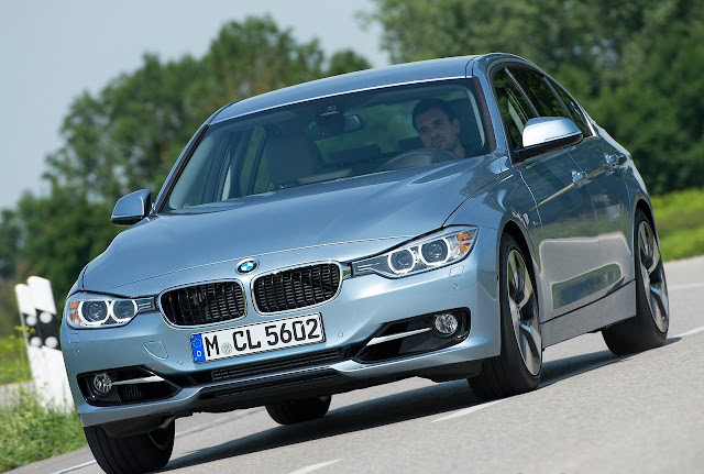 2013_BMW-3_Active_Hybrid