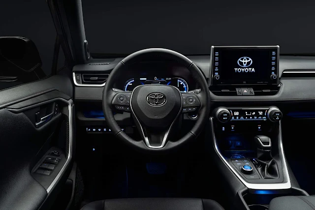 Toyota RAV4 Plug-In Hybrid - interior - painel