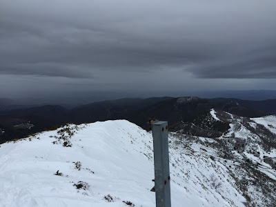 Ancares, Three Bishops Peak  by E. V. Pita (2015)  http://evpita.blogspot.com/2016/01/ancares-three-bishops-peak-los-ancares.html   Los Ancares, pico 3 obispos   por E. V. Pita (2015)   Os Ancares, cumio dos Tres Bispos  http://evpita.blogspot.com/2016/01/ancares-three-bishops-peak-los-ancares.html