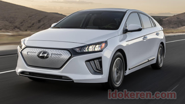 mobil hyundai  ioniq terbaru 