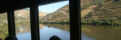 Café Portugal - PASSEIO DE JORNALISTAS no Douro