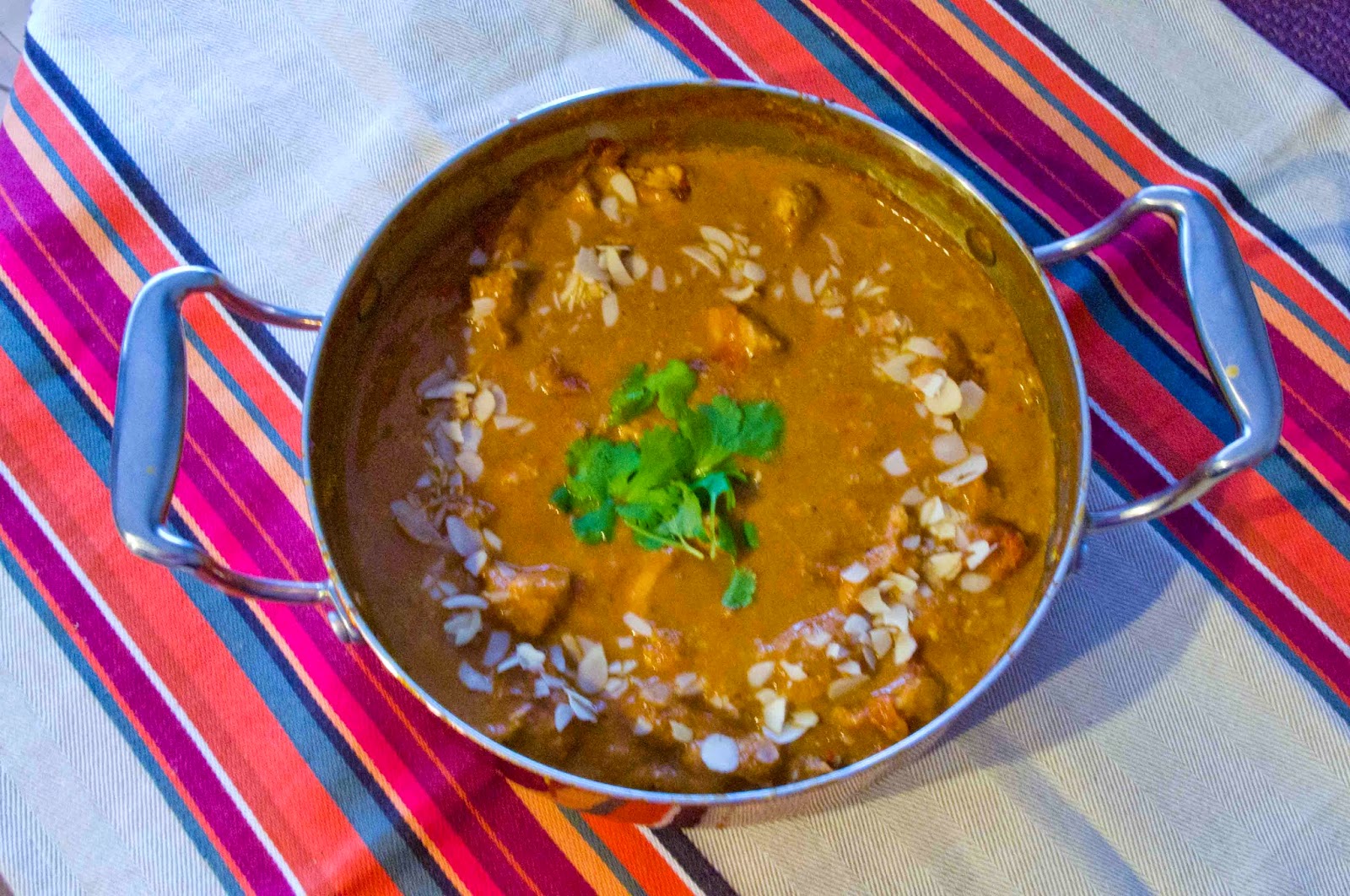 http://mojemenu.blogspot.com/2015/03/chicken-tikka-masala-z-chlebkiem-naan.html