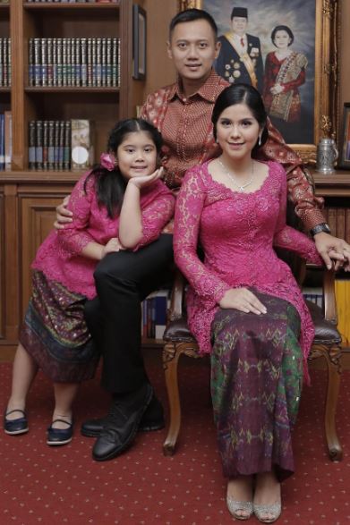 GROSIR BROKAT  SANGKARA KEBAYA  COUPLE  IBU  DAN  ANAK 