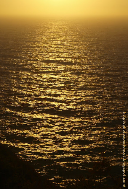Puesta de sol en el Cabo del Fin del Mundo. Sunset at the Cap of the End of the World. Cape St. Vincent. Cabo de San Vicente. Algarv.e. Portugal.