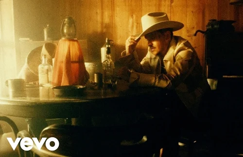 Vivo En El 6 | Christian Nodal Lyrics