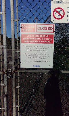 Tennis Court closed due to COVID-19