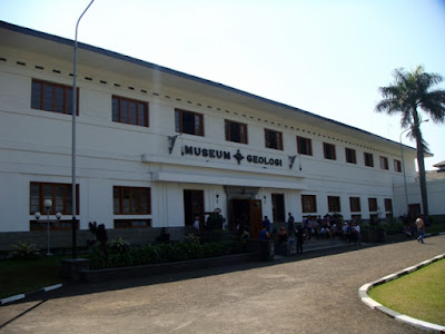 Fhoto Museum Geologi