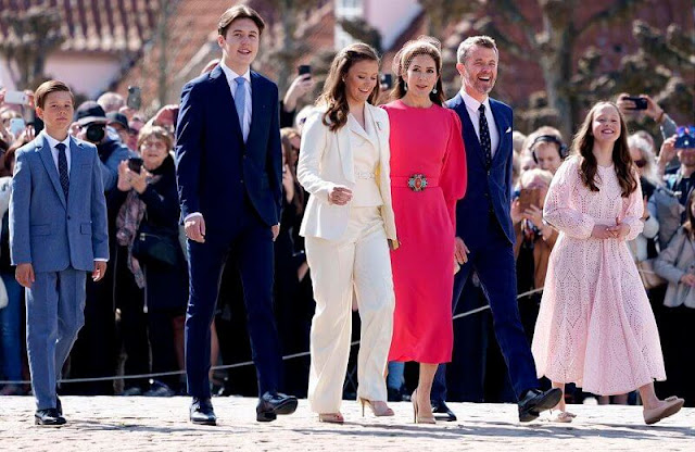 Princess Isabella is wearing her mother’s Max Mara outfit. Crown Princess Mary wore an embellished belted dress by Andrew Gn. Princess Marie