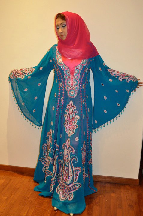 Exquisite Turquoise and Pink Beaded Arab Muslim Dress