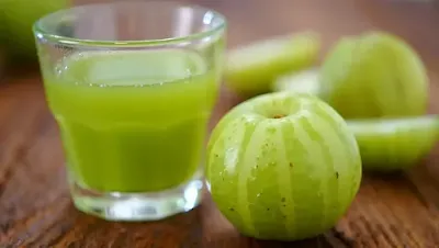 Amla rich in Vitamin C for pregnant women’s immunity
