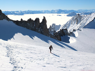 DENT DU GEANT SKI DE RANDO glacier des marbrés MANU RUIZ 