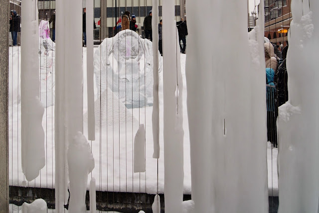 Bloor-Yorville IceFest 2015 and Sassafraz Ice Carving Competition in Toronto, lifestyle, ontario, canada, winter, frozen, time, the purple scarf, sculptures, cold