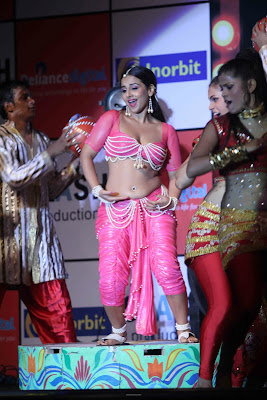 Vidya Balan hot item dance stills