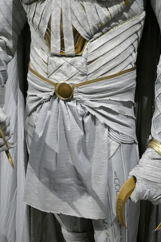 Moon Knight midriff costume detail