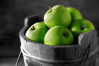 Photo Macro Greens Apples Drop Fruit Vitamins HD Wallpaper 

