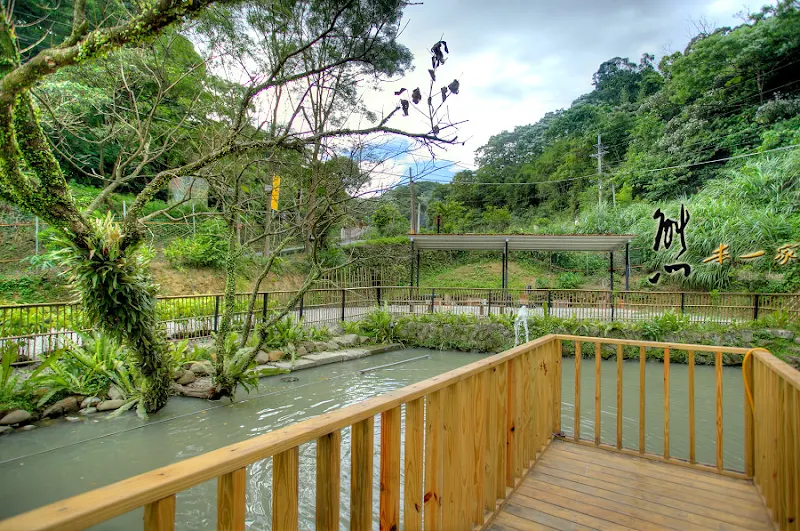 鳶山村吅品饕友庭園餐廳｜鳶山覽勝亭