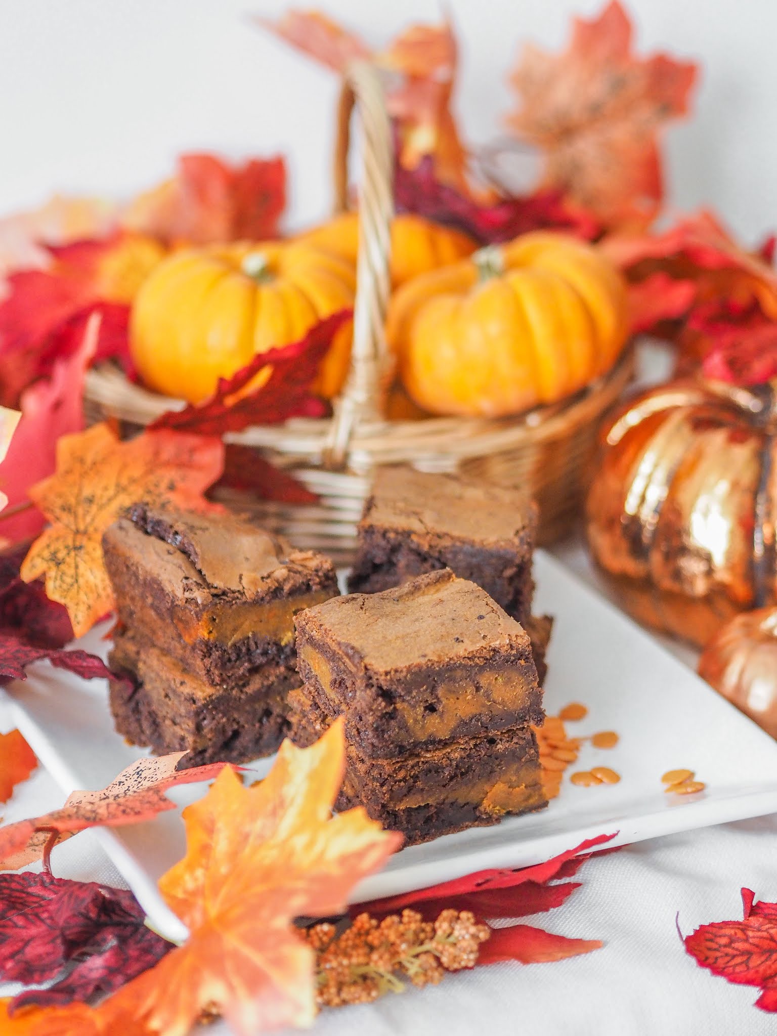 Pumpkin Swirl Chocolate Brownies, Food Blogger, Katie Kirk Loves, Autumn Recipe, Fall Recipe, Autumn Baking, Pumpkin Spice Recipe, Chocolate Brownie Recipe, UK Baking Blog, Pumpkin Spice Brownies, Pumpkin Spice Baking