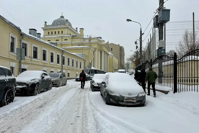 Большой Спасоглинищевский переулок, Московская хоральная синагога