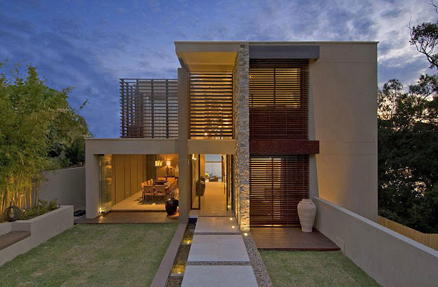 Front facade of a Modern Vaucluse House A