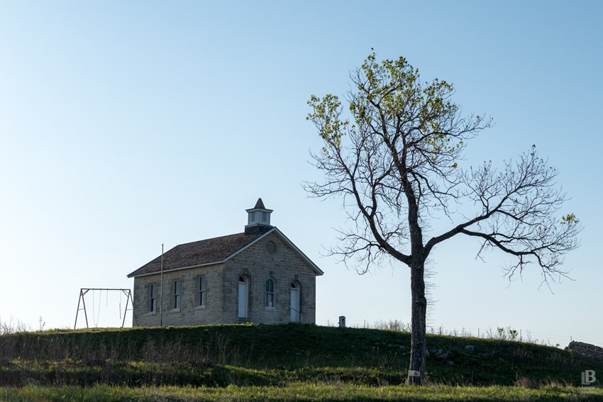 Prairie Schoolhouse P1030334