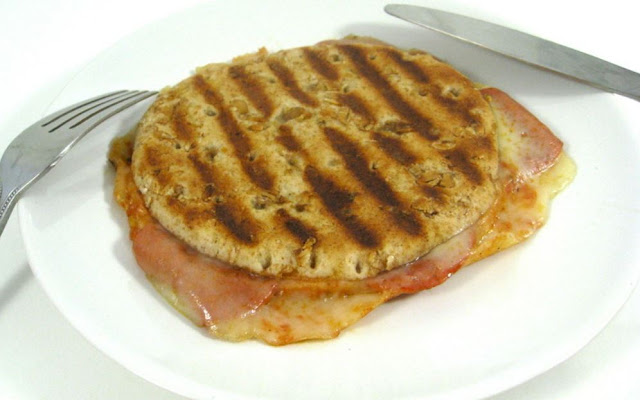 Weight Watchers Stuffed Pepperoni Pizza Melt