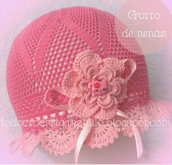 Gorro crochet para niñas en color rosa con diagrama gratis