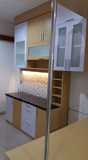 Model kitchen set minimalis di solo