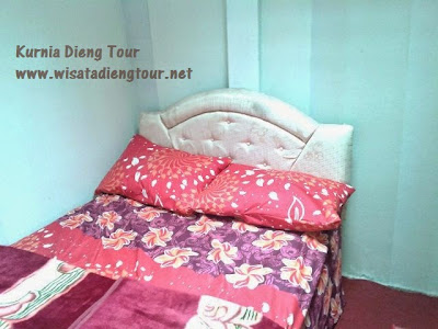 kamar tidur rumah warga dieng