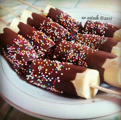  jumpa lagi dengan kami dimana kali ini kami akan membagikan resep menarik menggenai aneka Resep Banana Choco Sprinkle Crspy