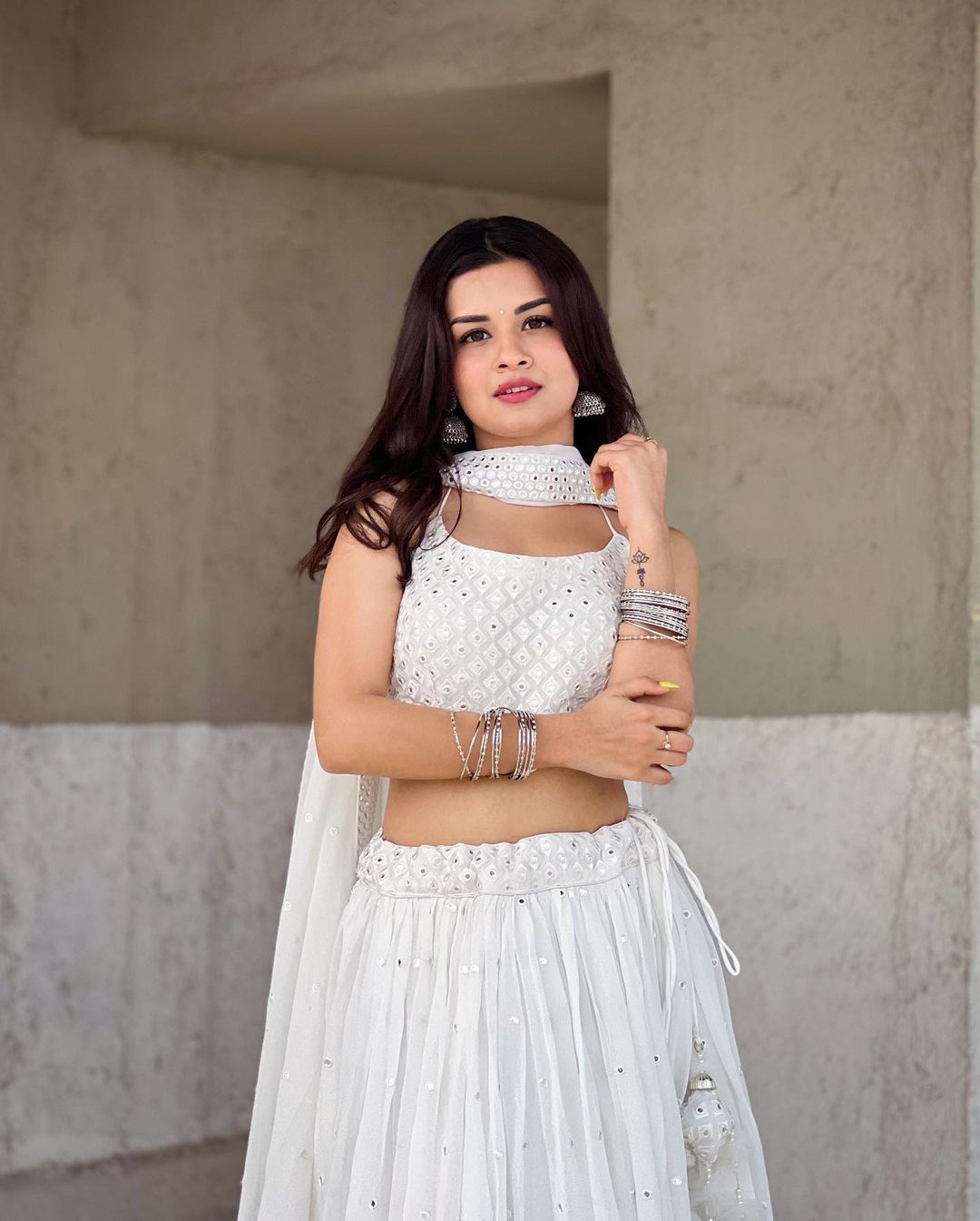 Avneet kaur pic