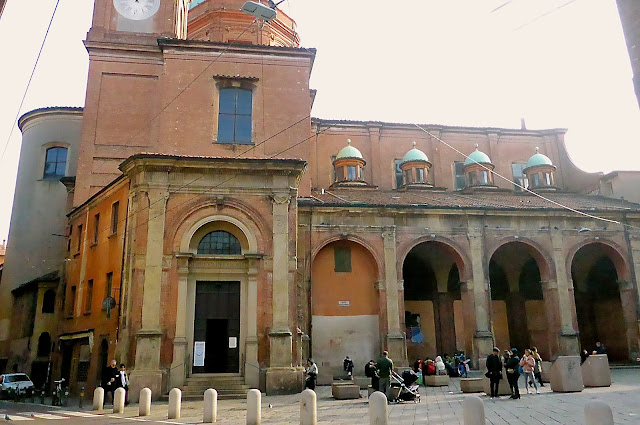 Bologna-Battistero-Chiesa-santi-Bartolomeo-e-Gaetano