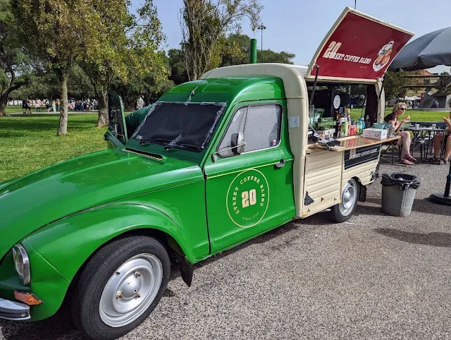 20 Blend Street Coffee Truck in Lisbon