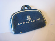 American Airlines: Barbie's flight bag. (img )