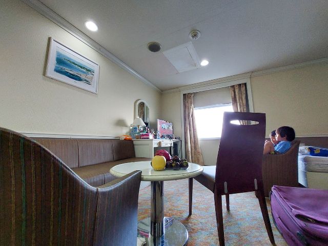 fasilitas ruangan VIP kamar Dhrma kencana 7