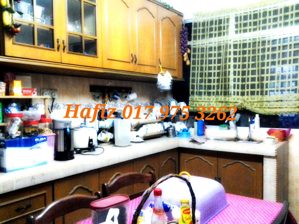 PROPERTY86: Renovated Double Storey Seksyen 8 Shah Alam