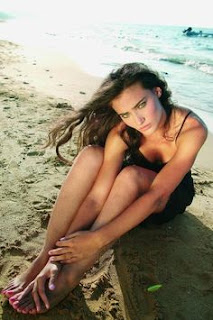 Saadet Isıl Aksoy sexy hot photos images