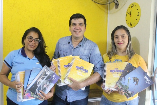 Alunos da Escola Dinâmica receberão novos livros didáticos na volta às aulas