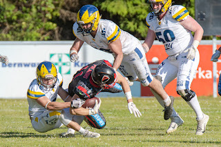 Sportfotografie American Football GFL2 Hildesheim Invaders Solingen Paladins Olaf Kerber