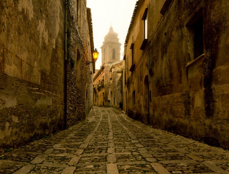 24. Erice, Sicily, Italy - 29 Most Romantic Alleys to Hike