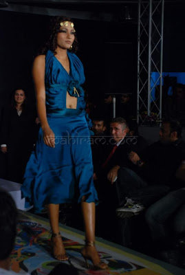 top models walk and fashion design