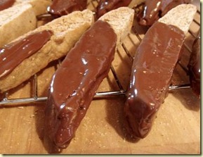 Esmaas Sense of Things chocolate espresso biscotti