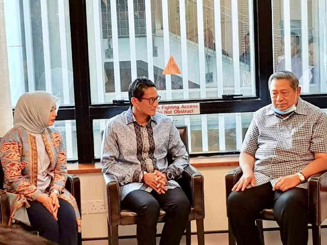 Sandiaga Uno dan Nur Asia Jenguk Ibu Ani Susilo Bambang Yudhoyono