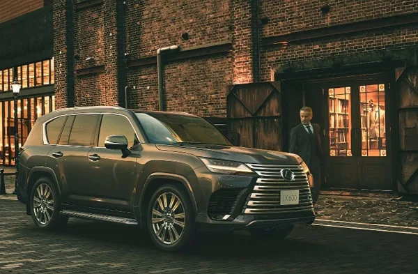 Lexus LX