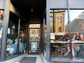 wormhole coffee_cafe_Wicker Park_by black apple